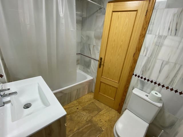 2 soveværelse Lejlighed til leje i Puerto del Rey, Vera med swimmingpool garage - € 700 (Ref: 9990008)