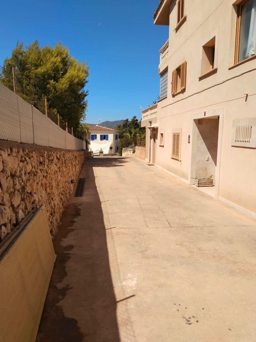 3 soverom Leilighet til leie i Portocolom - € 1 800 (Ref: 10059440)