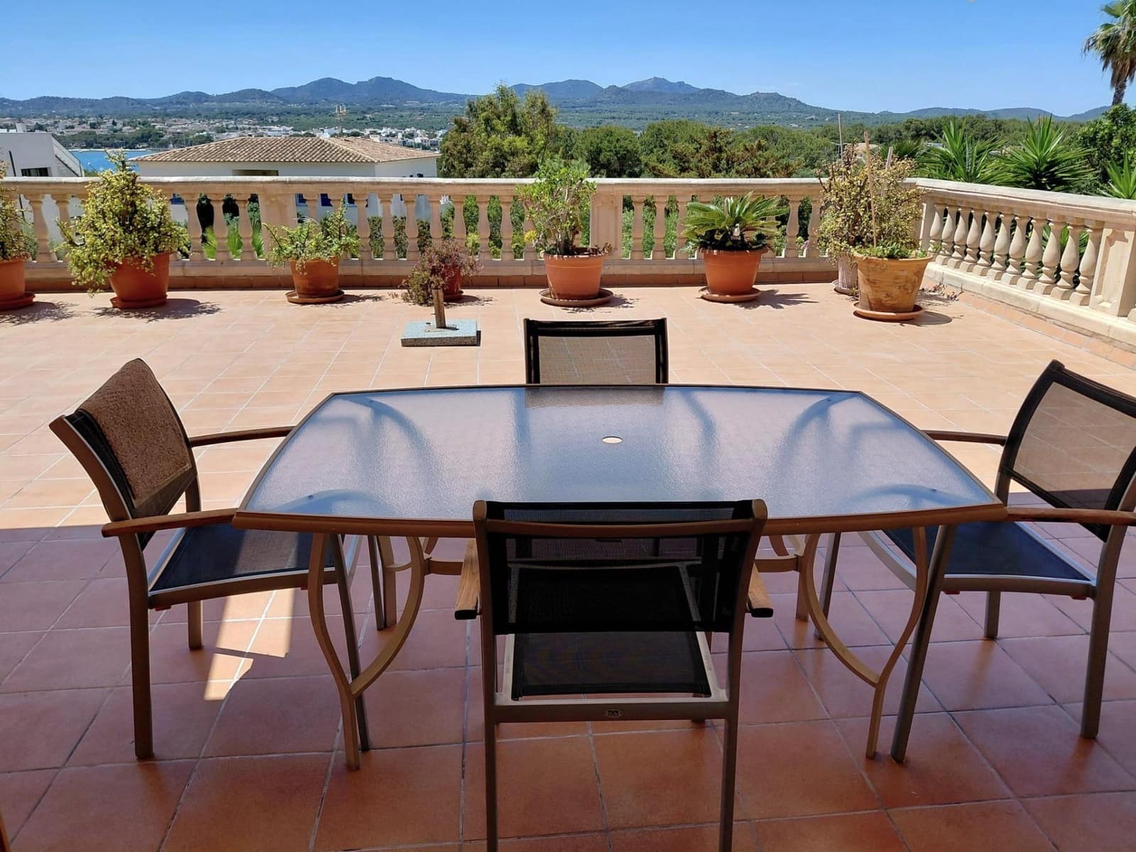 3 soverom Leilighet til leie i Portocolom - € 1 800 (Ref: 10059440)