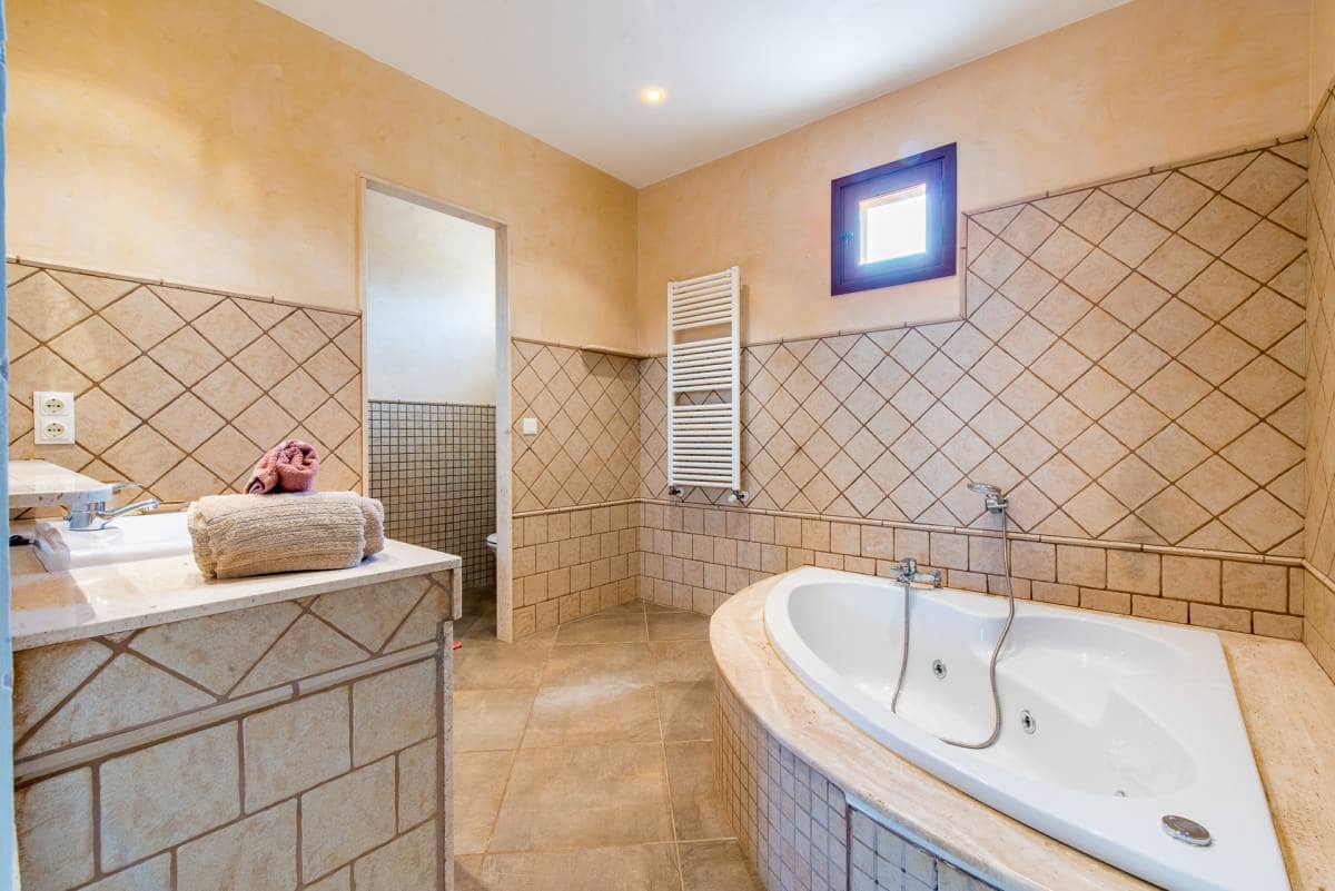 5 quarto Moradia para venda em Portocolom com piscina garagem - 3 500 000 € (Ref: 6198855)