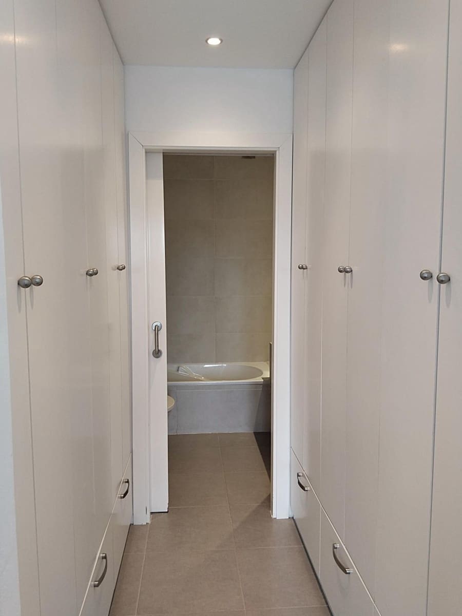 4 bedroom Flat for rent in Portocolom with garage - € 1,400 (Ref: 6198877)