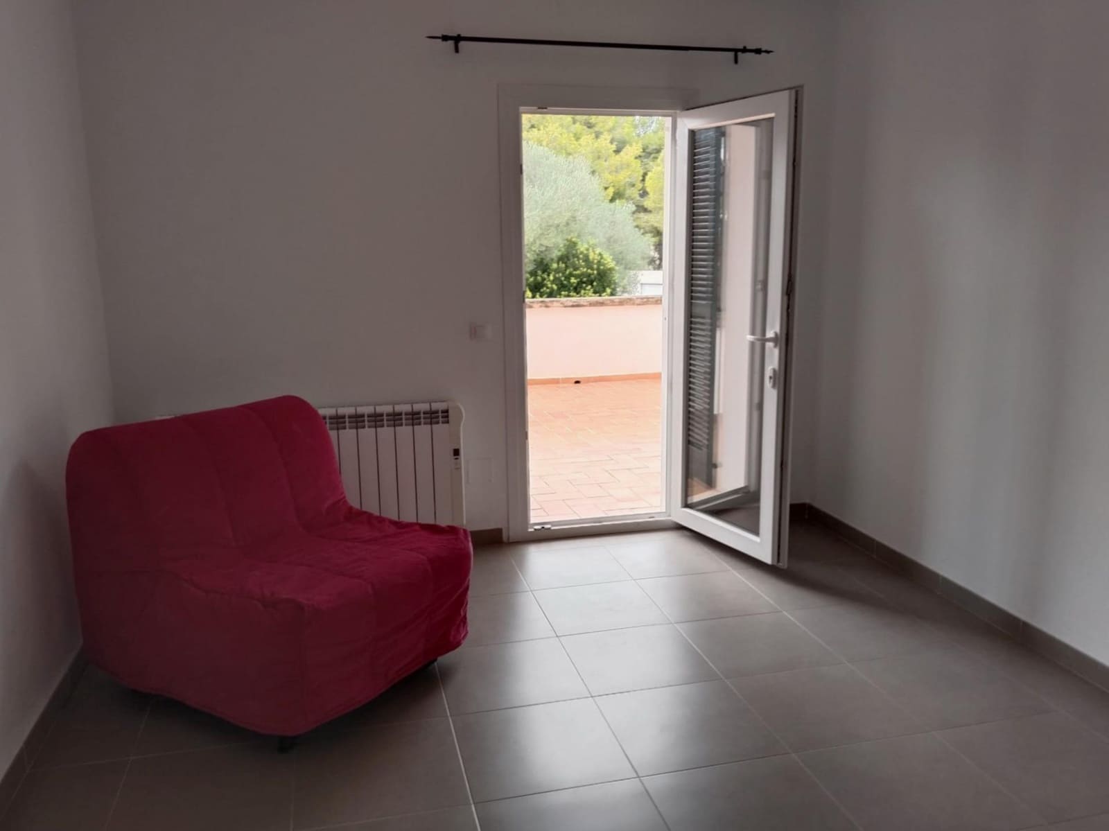4 bedroom Flat for rent in Portocolom with garage - € 1,400 (Ref: 6198877)