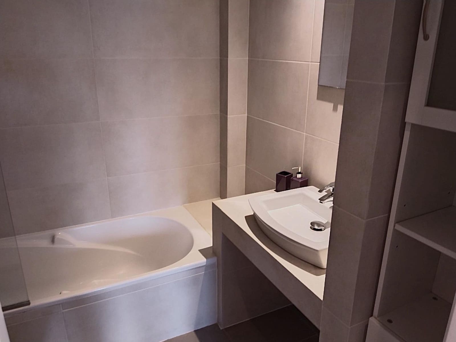 4 bedroom Flat for rent in Portocolom with garage - € 1,400 (Ref: 6198877)