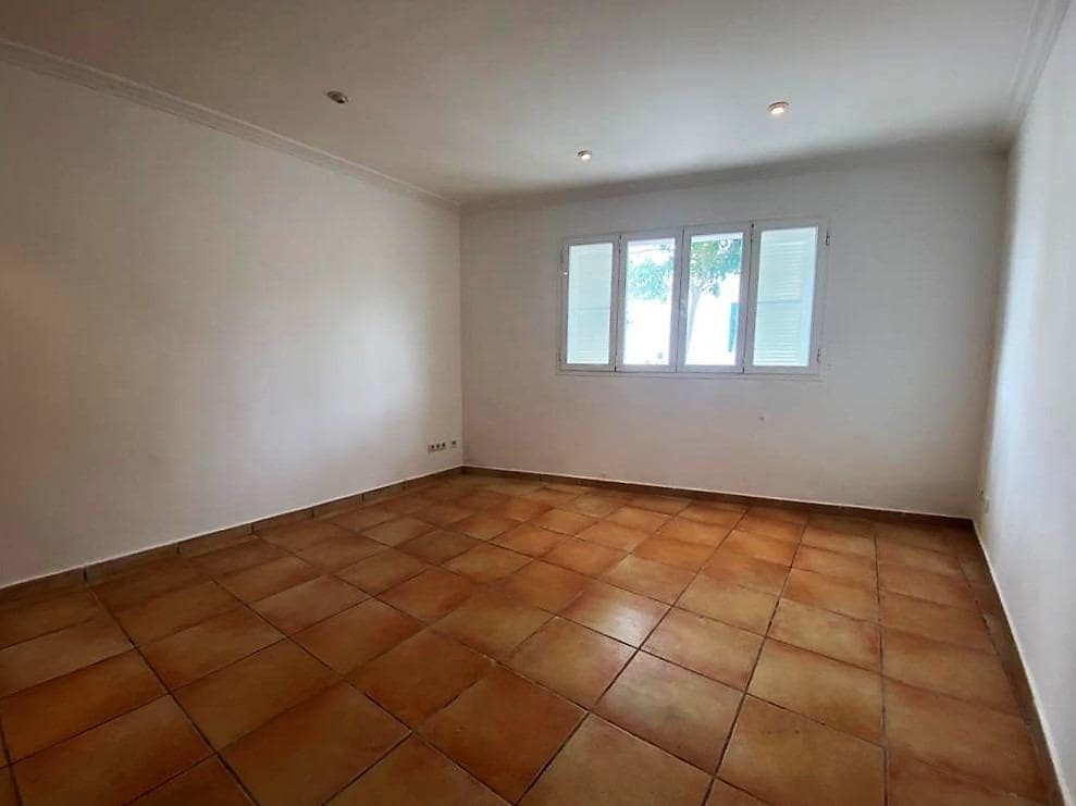 4 soveværelse Villa til salg i Portocolom med garage - € 430.000 (Ref: 7777687)