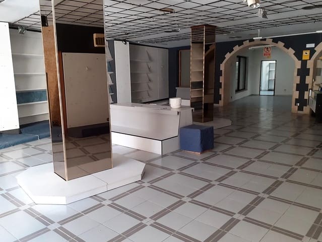 3 slaapkamer Commercieel te koop in Felanitx - € 620.000 (Ref: 8099931)