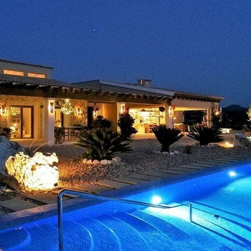 5 Zimmer Villa zu verkaufen in Felanitx mit Pool Garage - 2.390.000 € (Ref: 8440390)