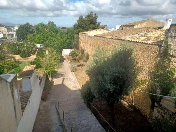 Adosado de 4 habitaciones en Felanitx en venta - 350.000 € (Ref: 9735829)