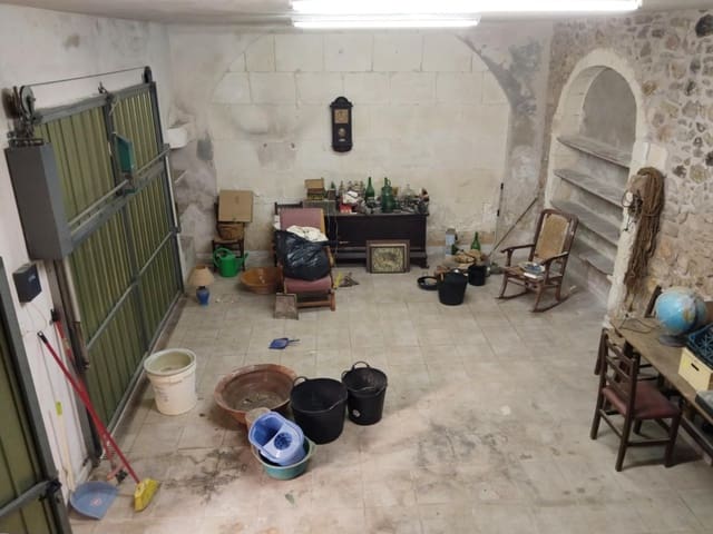 Garage for sale in Felanitx - € 195,000 (Ref: 9794914)