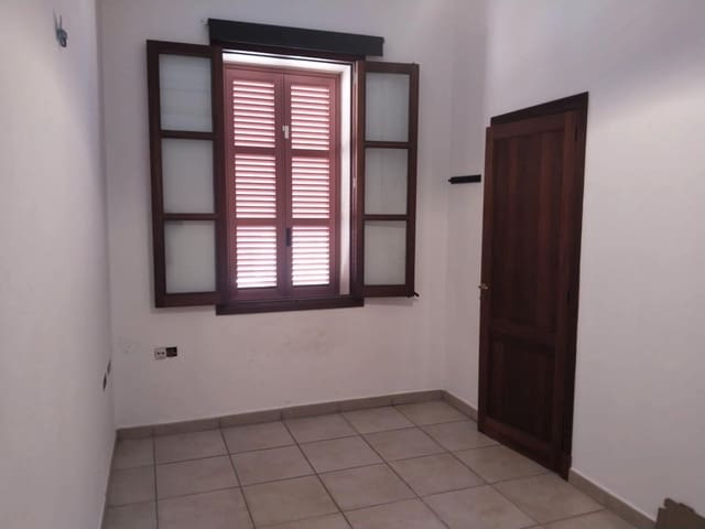 2 slaapkamer Huis te koop in Felanitx met garage - € 450.000 (Ref: 9806683)