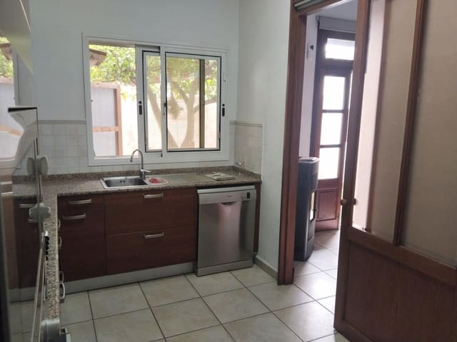 2 slaapkamer Huis te koop in Felanitx met garage - € 450.000 (Ref: 9806683)