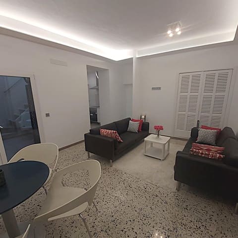 3 bedroom Townhouse for sale in Felanitx - € 350,000 (Ref: 9816056)