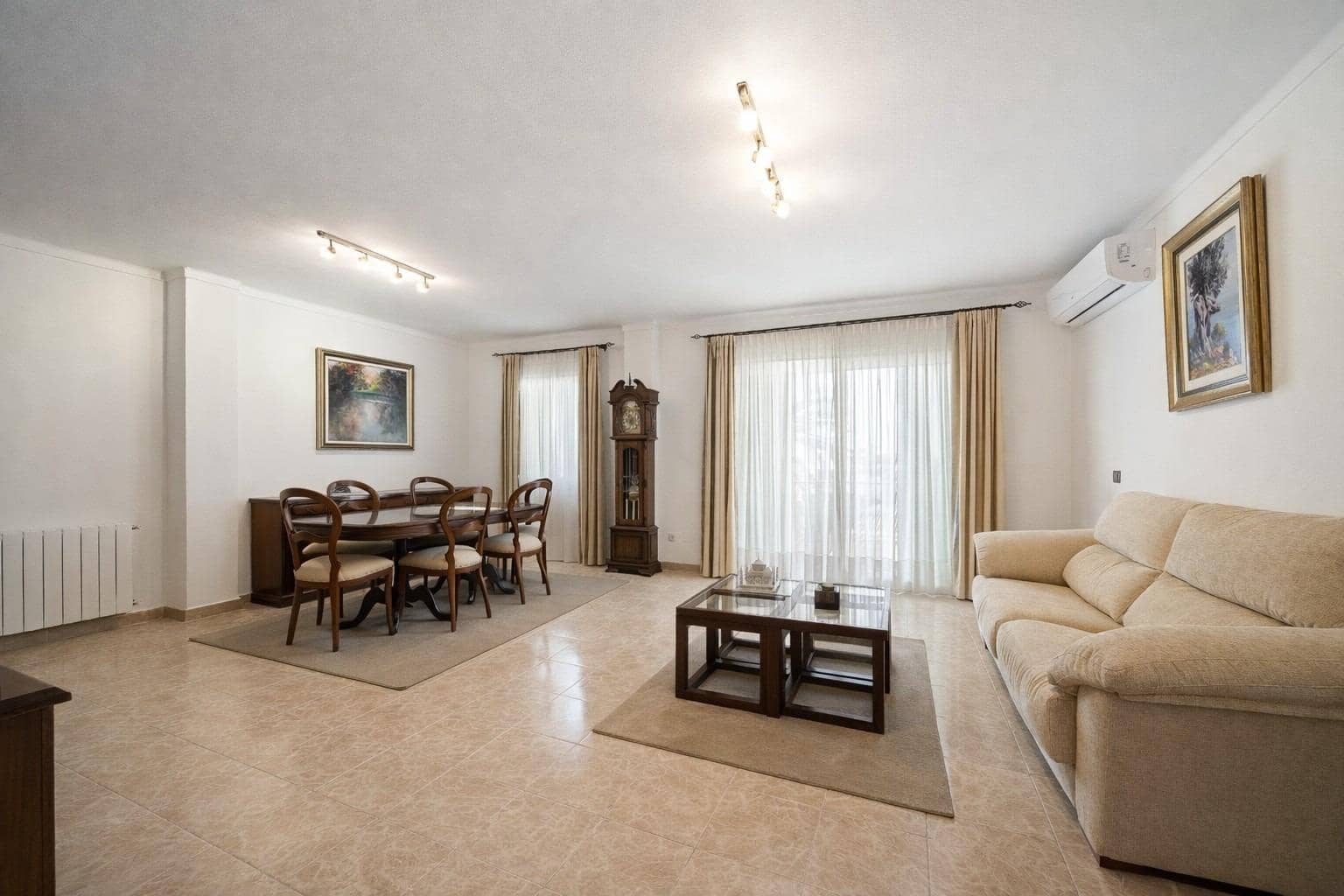4 bedroom Flat for sale in Felanitx with garage - € 375,000 (Ref: 9833947)