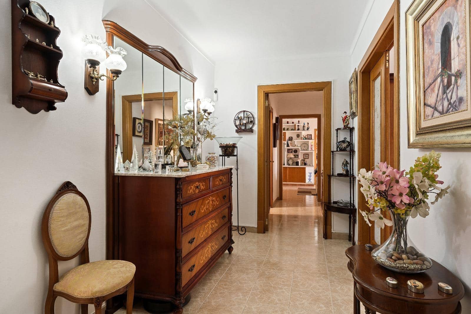 4 bedroom Flat for sale in Felanitx with garage - € 375,000 (Ref: 9833947)