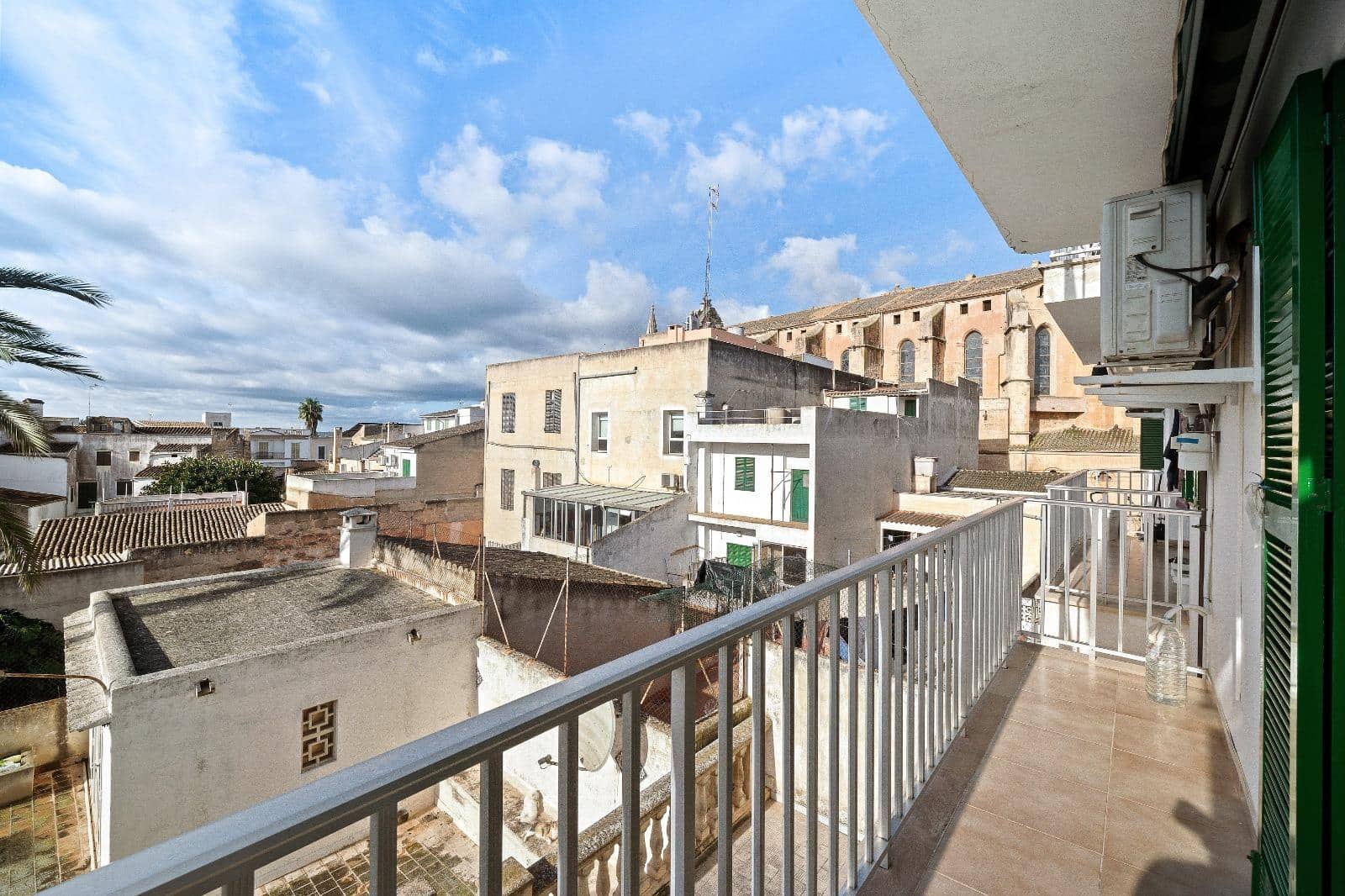 4 bedroom Flat for sale in Felanitx with garage - € 375,000 (Ref: 9833947)