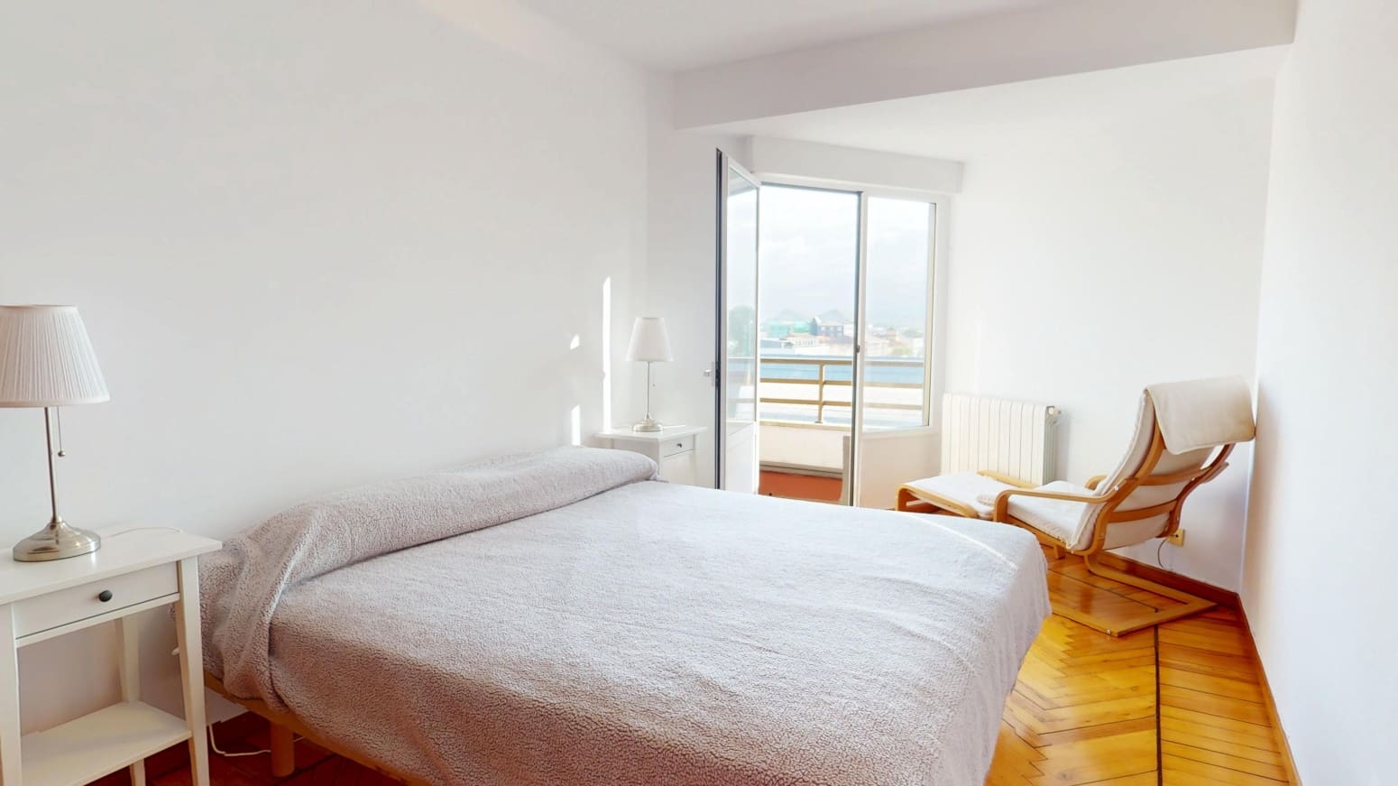 2 bedroom Flat for sale in Santander - € 295,000 (Ref: 10003537)