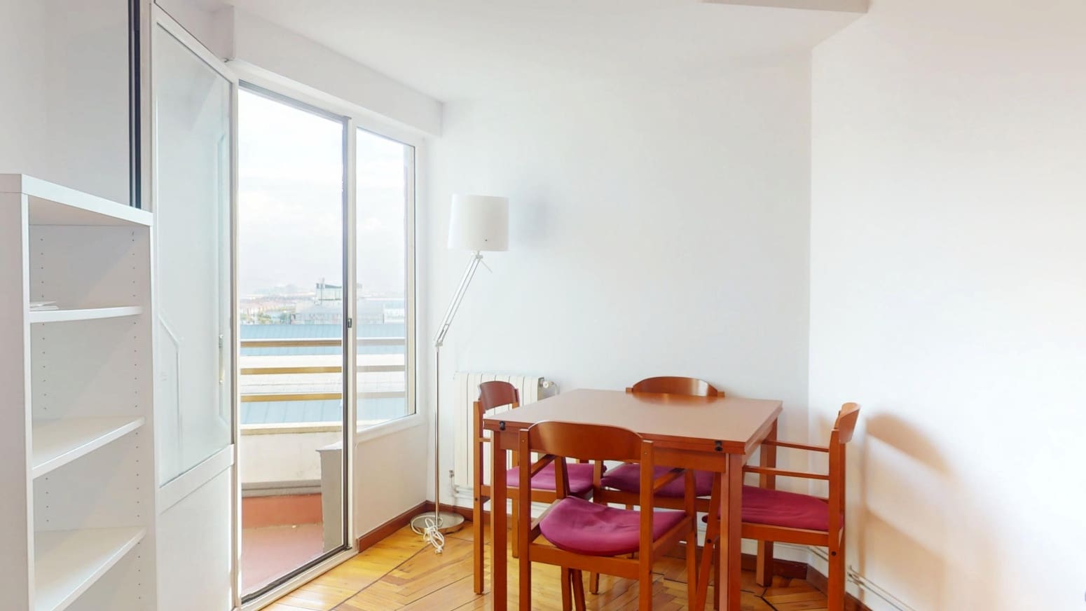 2 bedroom Flat for sale in Santander - € 295,000 (Ref: 10003537)