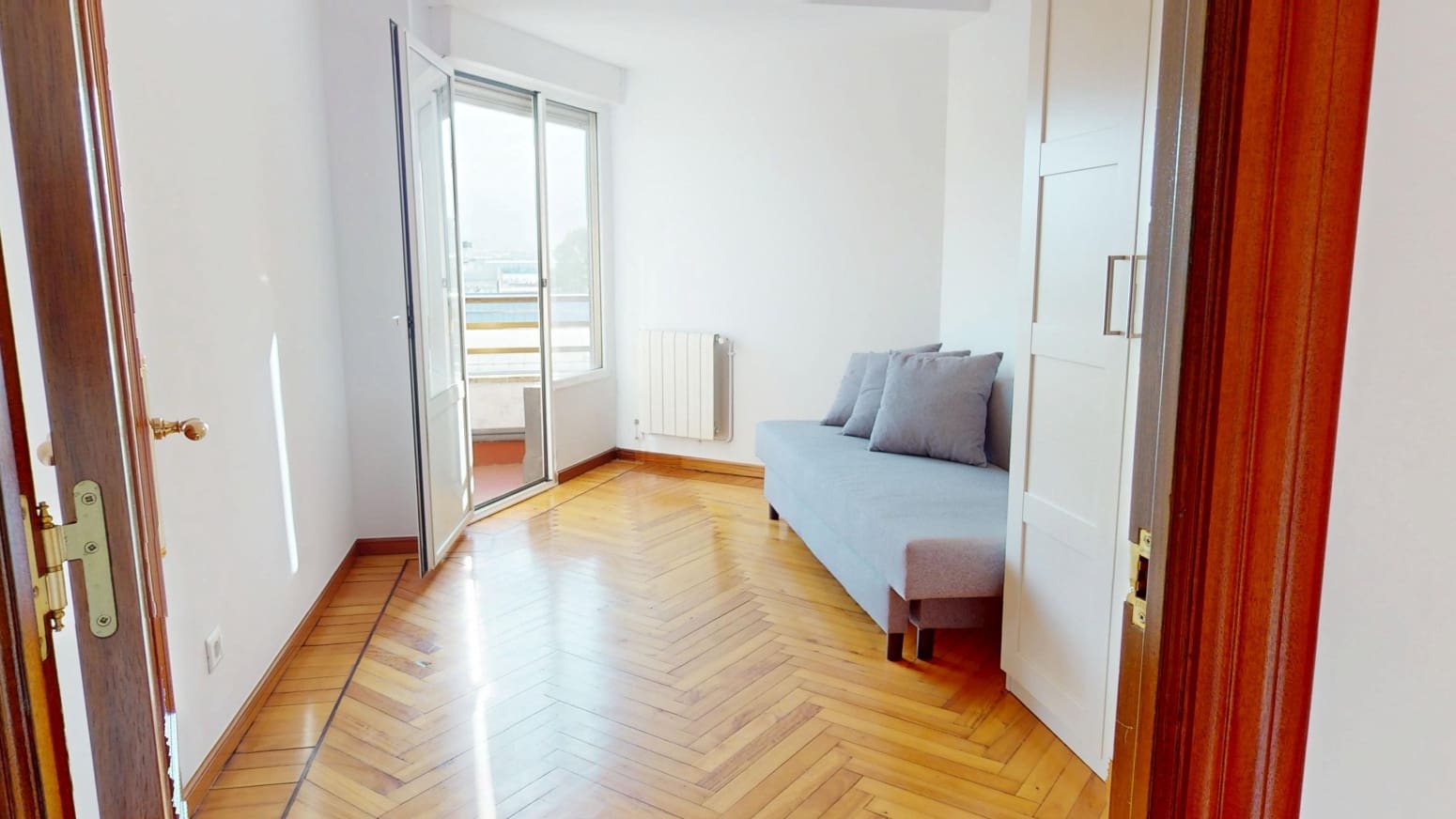 2 bedroom Flat for sale in Santander - € 295,000 (Ref: 10003537)
