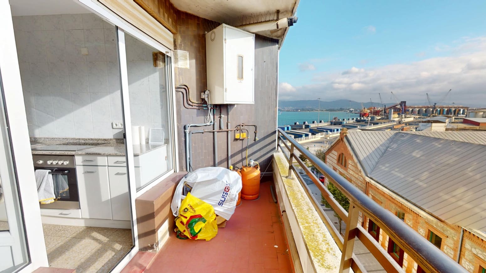 2 bedroom Flat for sale in Santander - € 295,000 (Ref: 10003537)