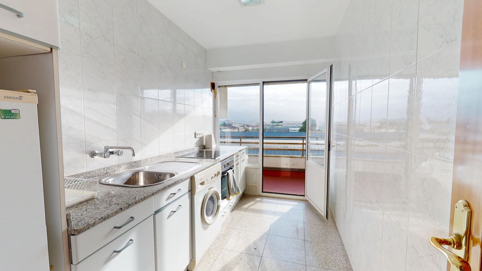 2 bedroom Flat for sale in Santander - € 295,000 (Ref: 10003537)