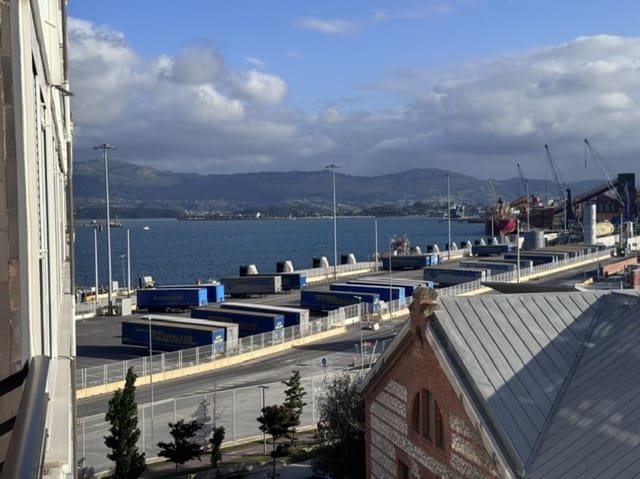 2 bedroom Flat for sale in Santander - € 295,000 (Ref: 10003537)