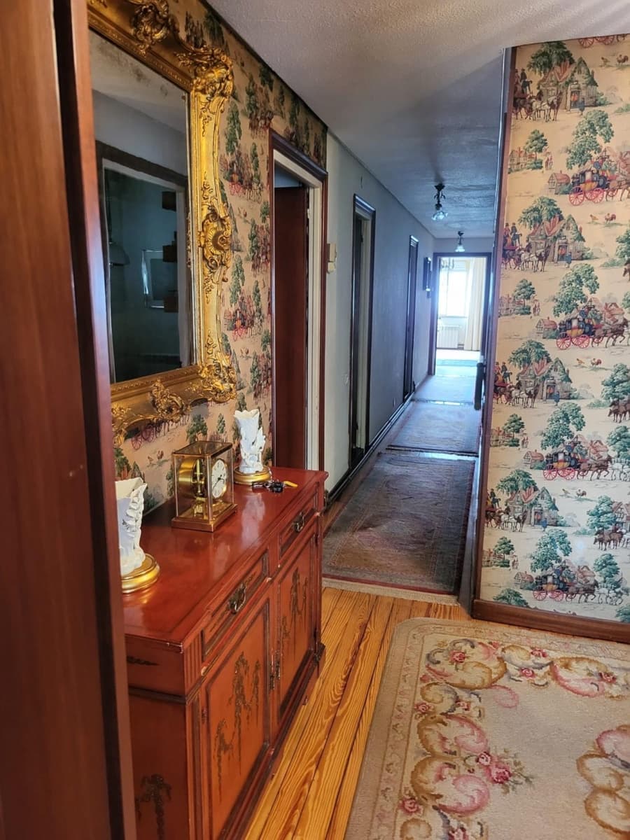 4 slaapkamer Flat te koop in Torrelavega met garage - € 299.000 (Ref: 10003538)