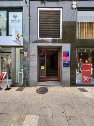 4 slaapkamer Flat te koop in Torrelavega - € 299.000 (Ref: 10003538)
