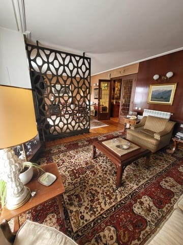 4 slaapkamer Flat te koop in Torrelavega - € 299.000 (Ref: 10003538)
