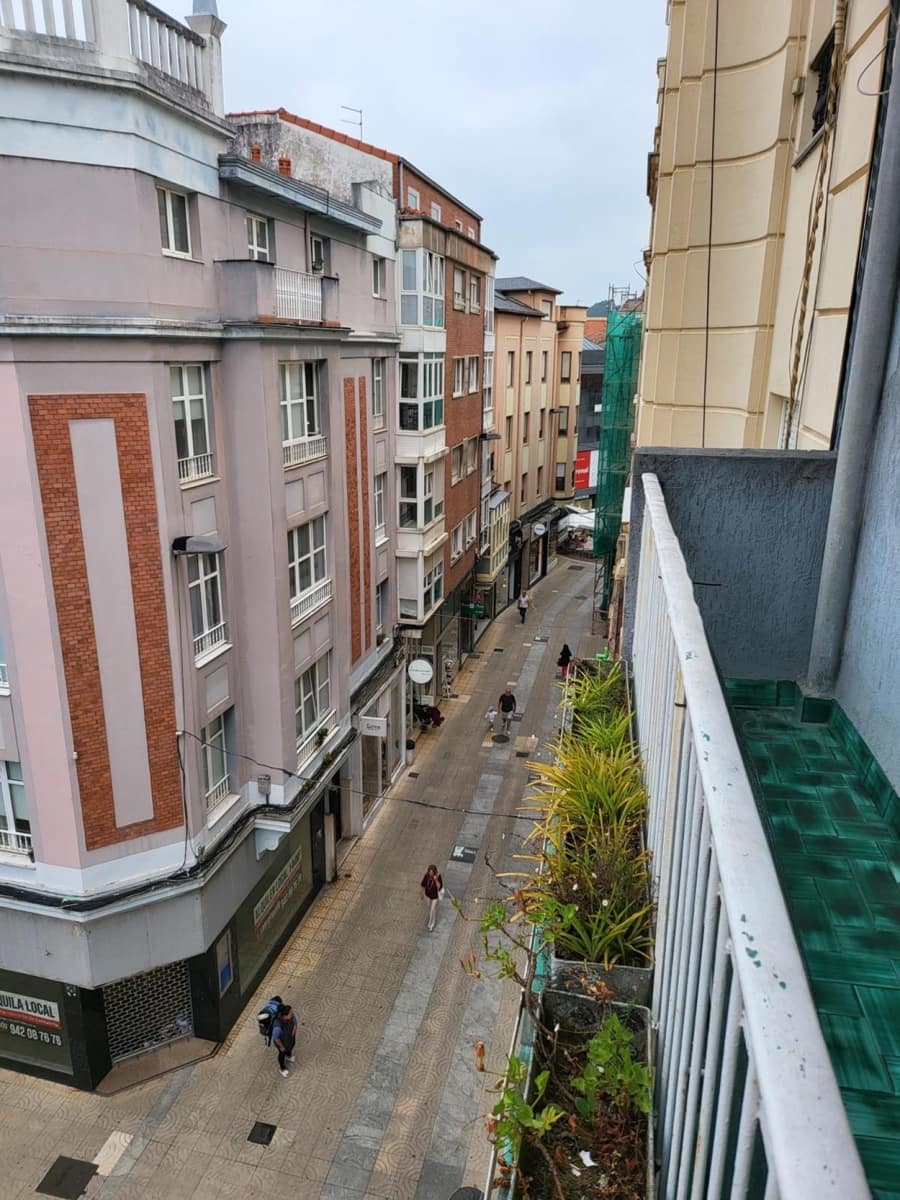 4 slaapkamer Flat te koop in Torrelavega met garage - € 299.000 (Ref: 10003538)