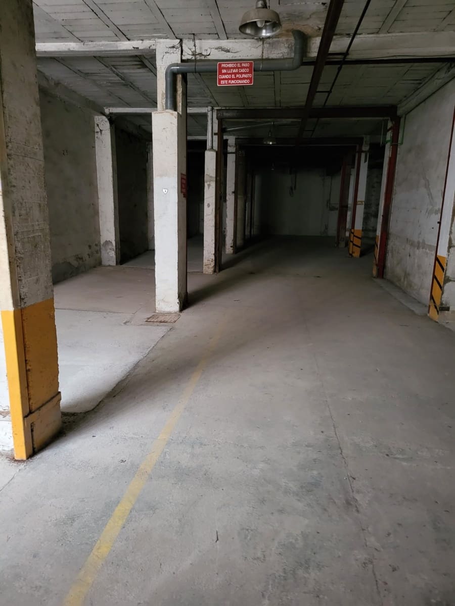 Commerciale in vendita in Torrelavega - 240.000 € (Rif: 10005194)
