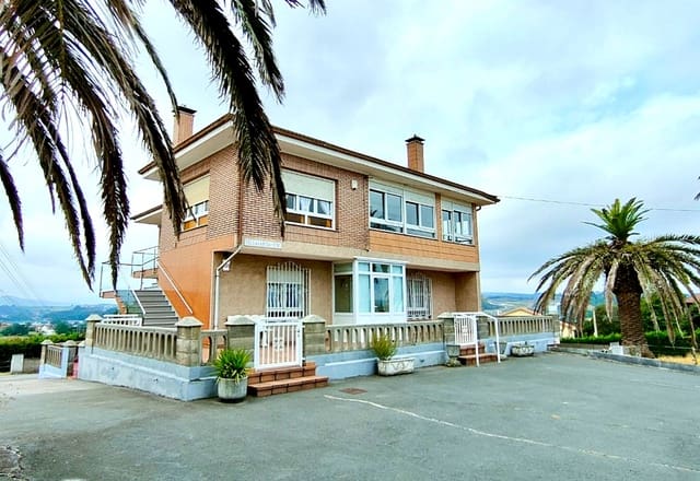6 Zimmer Villa zu verkaufen in Cacicedo, Camargo mit Garage - 588.000 € (Ref: 10006301)