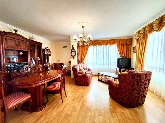 6 Zimmer Villa zu verkaufen in Cacicedo, Camargo mit Garage - 588.000 € (Ref: 10006301)