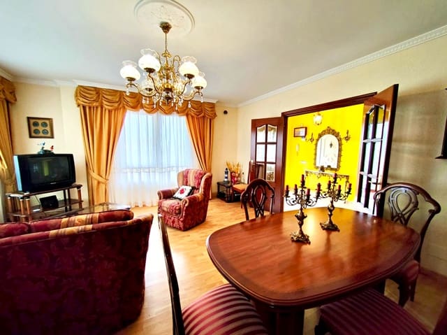 6 Zimmer Villa zu verkaufen in Cacicedo, Camargo mit Garage - 588.000 € (Ref: 10006301)