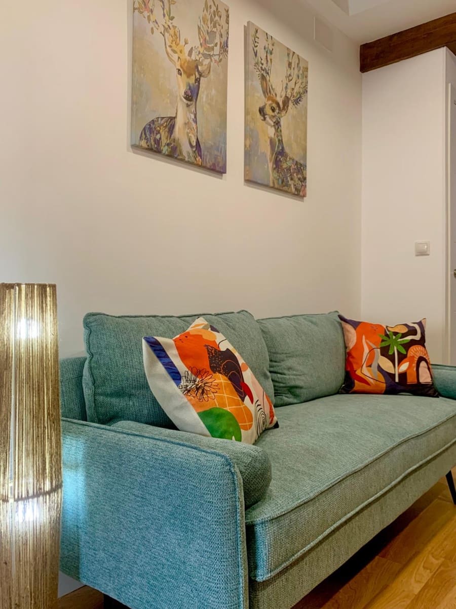 1 slaapkamer Flat te huur in Santander - € 950 (Ref: 10018308)