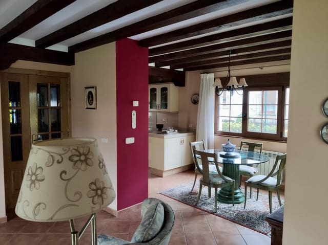 3 bedroom Villa for rent in Mazcuerras with garage - € 1,250 (Ref: 10037077)