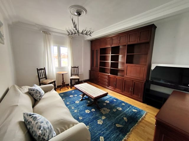 4 quarto Apartamento para arrendar em Santander - 1 000 € (Ref: 10040706)