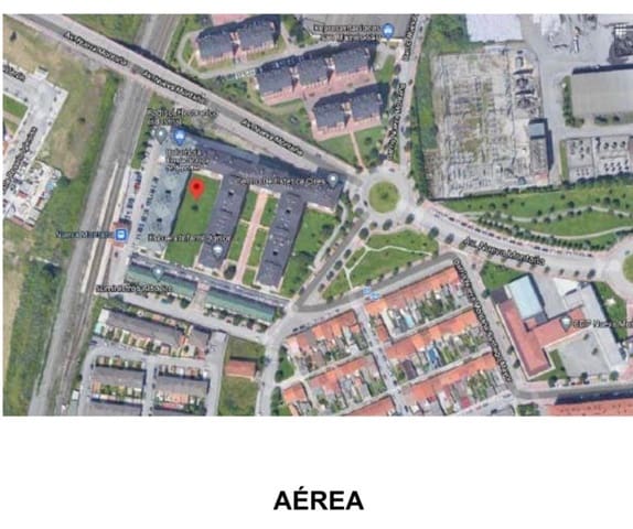 Commerciale in vendita in Santander - 245.000 € (Rif: 10042645)