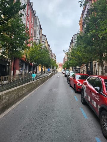 Bedrijf te koop in Santander - € 225.000 (Ref: 10042646)