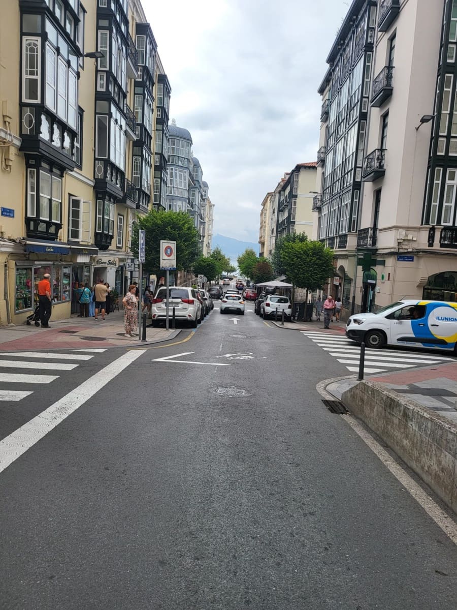 Bedrijf te koop in Santander - € 225.000 (Ref: 10042646)