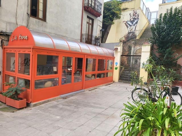 Erhverv til salg i Santander - € 225.000 (Ref: 10042646)