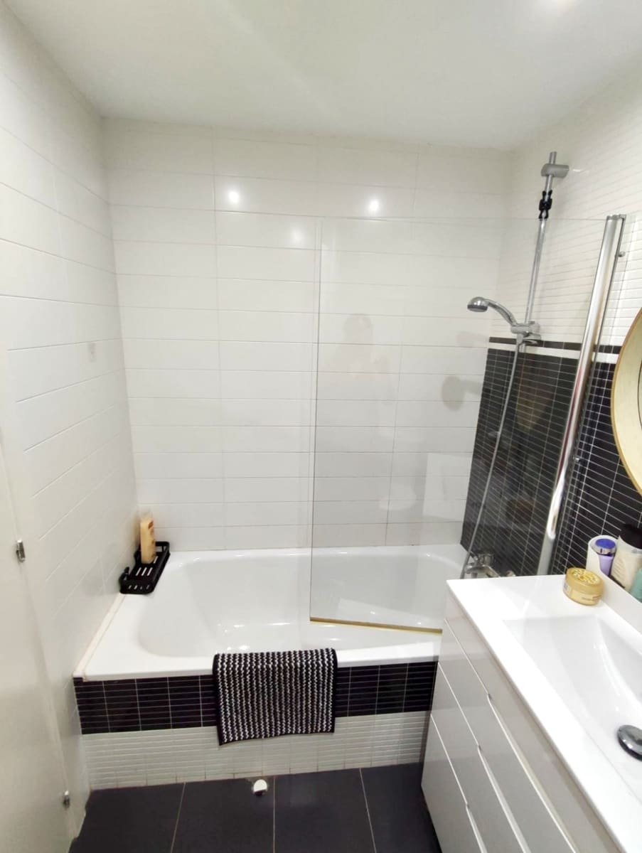 Piso de 3 habitaciones en Mompia en alquiler con garaje - 950 € (Ref: 10044611)