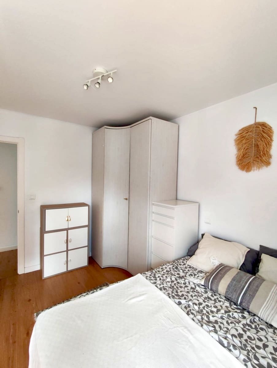 Piso de 3 habitaciones en Mompia en alquiler con garaje - 950 € (Ref: 10044611)