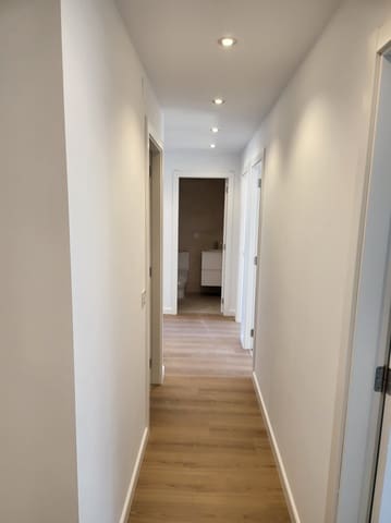 3 sovrum Lägenhet att hyra i Santander med garage - 1 250 € (Ref: 10044612)