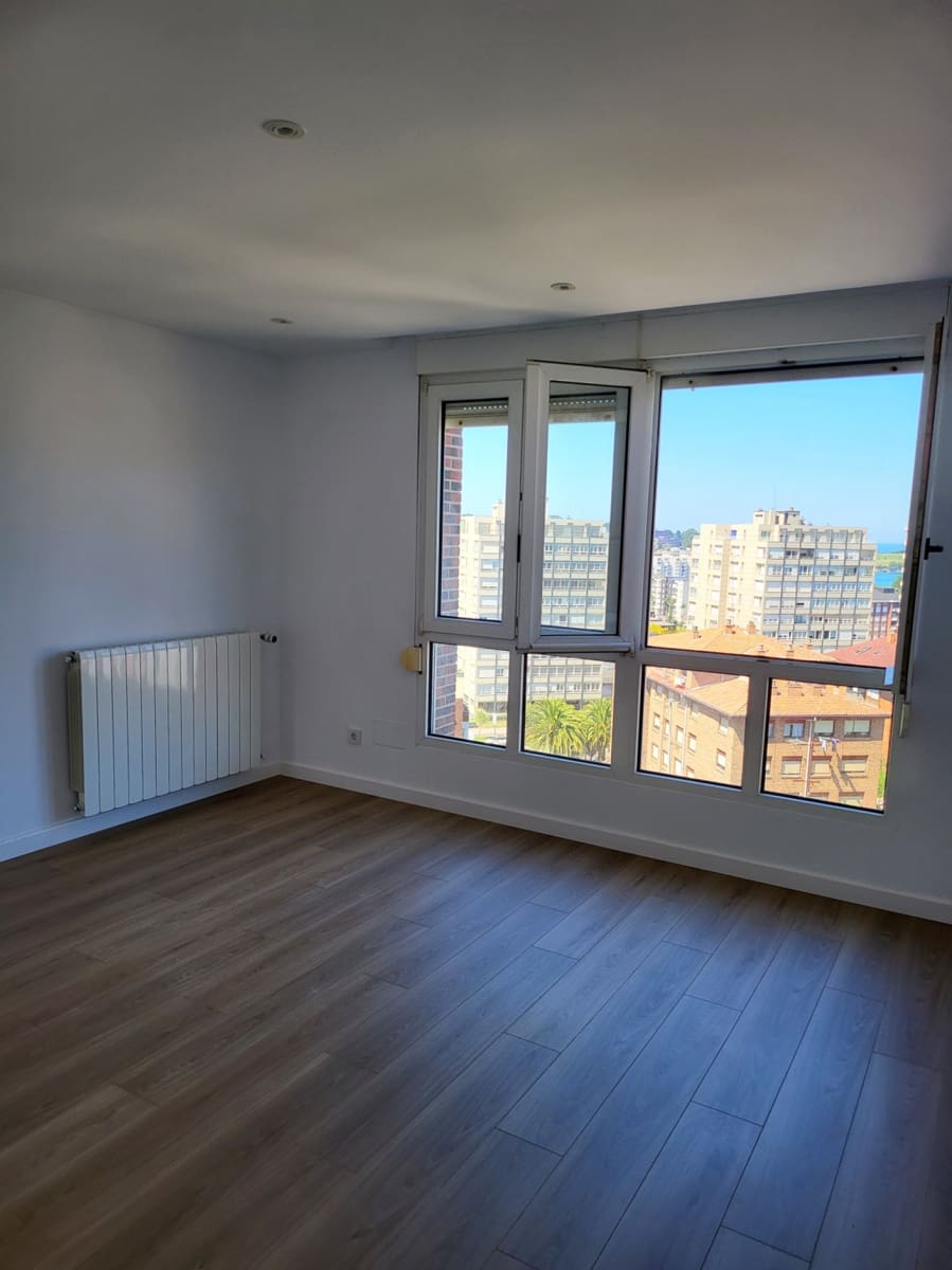 3 makuuhuone Asunto vuokrattavana paikassa Santander mukana 
autotalli - 1 250 € (Ref: 10044612)