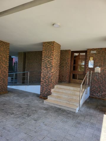 3 sovrum Lägenhet att hyra i Santander med garage - 1 250 € (Ref: 10044612)
