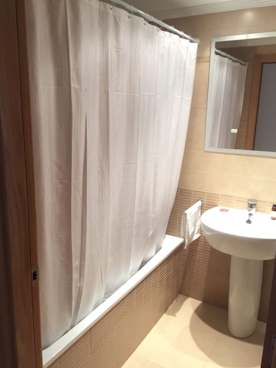 2 Zimmer Wohnung zu vermieten in Santander mit Garage - 1.100 € (Ref: 10061382)