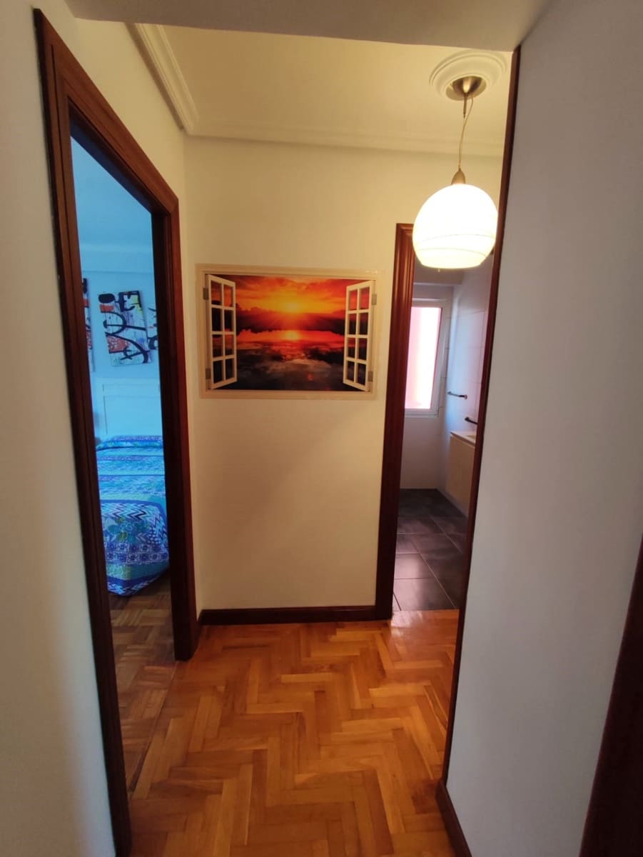 2 quarto Apartamento para arrendar em Santander - 800 € (Ref: 10094277)