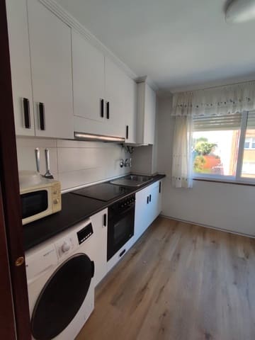 2 quarto Apartamento para arrendar em Santander - 800 € (Ref: 10094277)