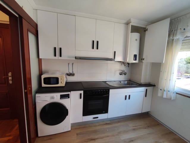 2 quarto Apartamento para arrendar em Santander - 800 € (Ref: 10094277)