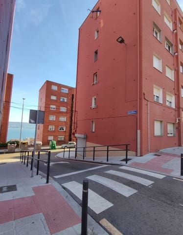 2 quarto Apartamento para arrendar em Santander - 800 € (Ref: 10094277)
