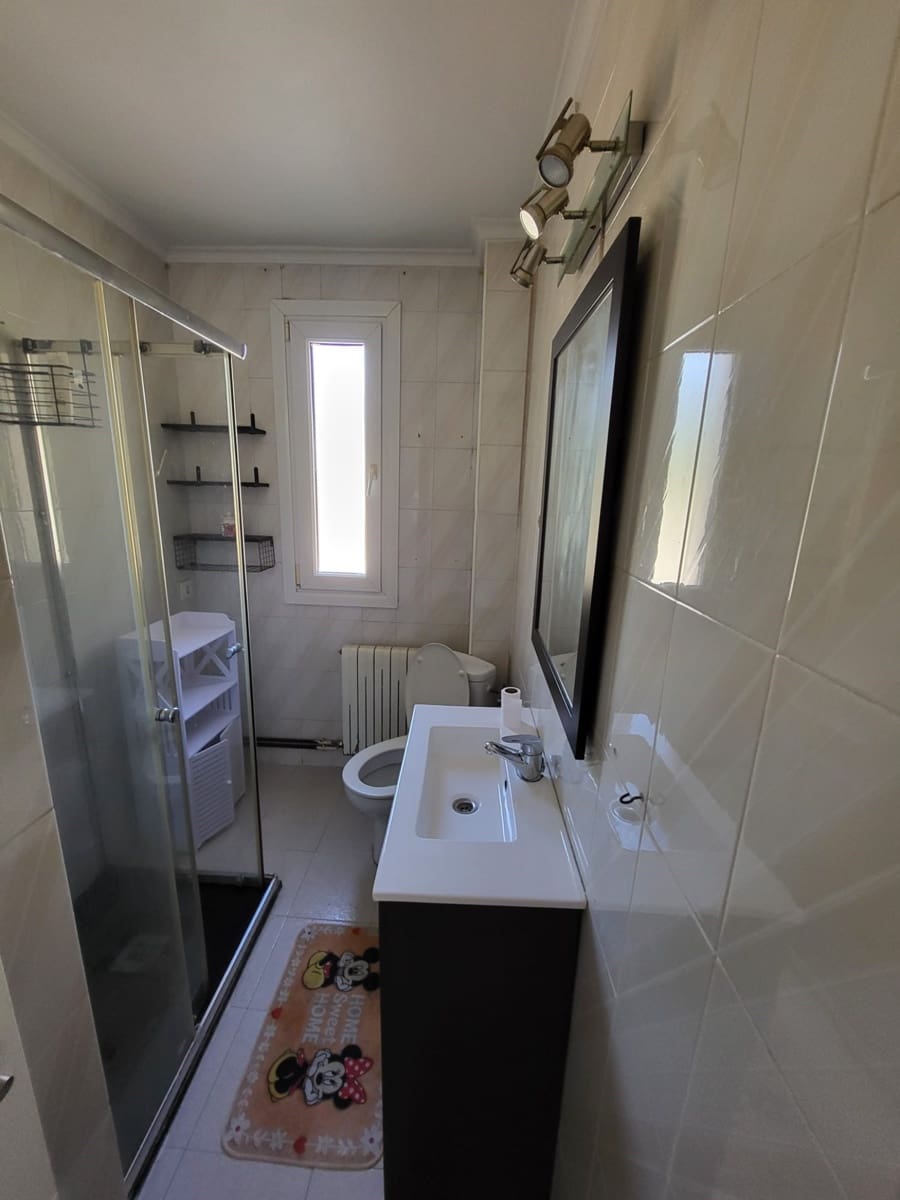 3 quarto Apartamento para arrendar em Santander - 800 € (Ref: 10094278)